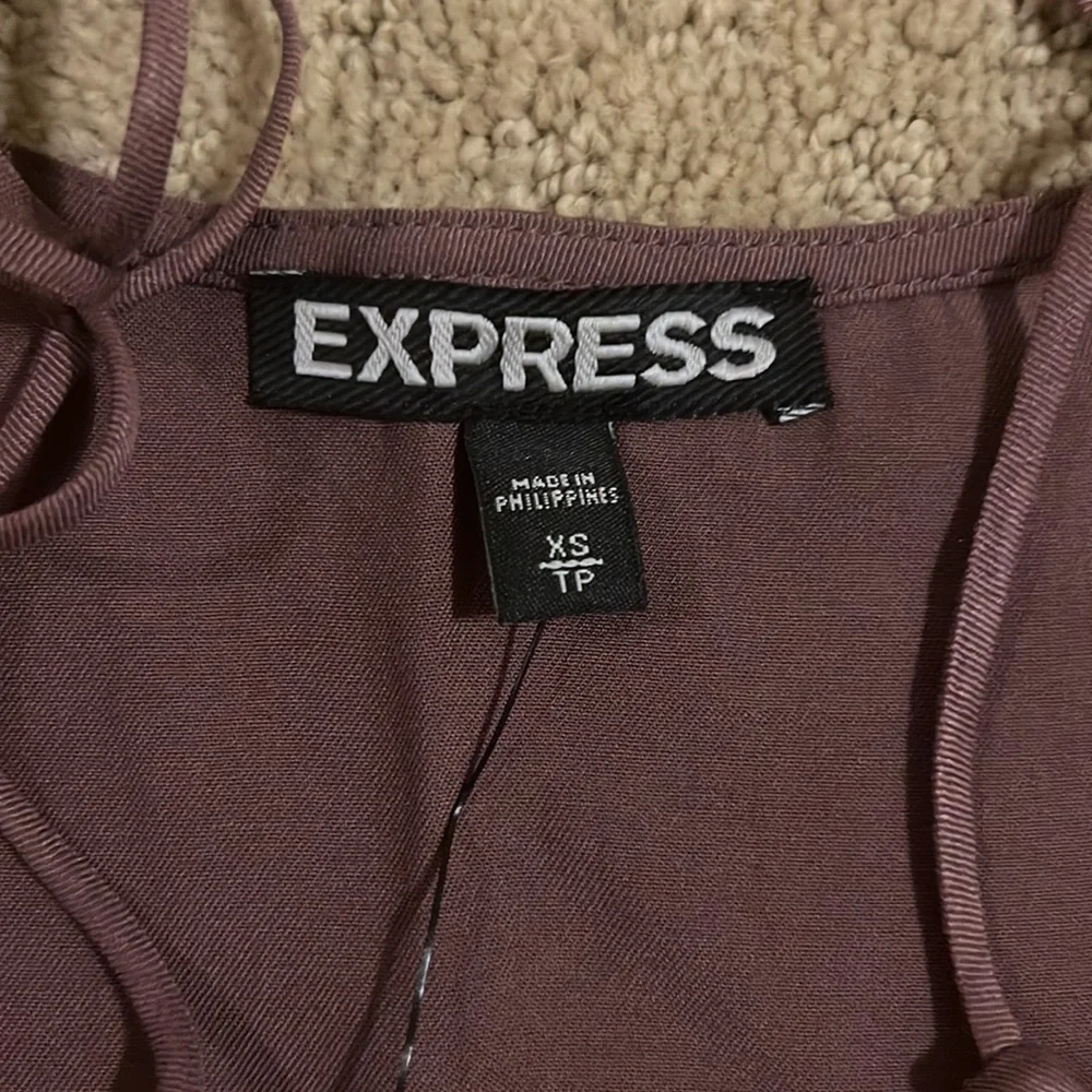 Express Tank Top - Picture 2 of 4